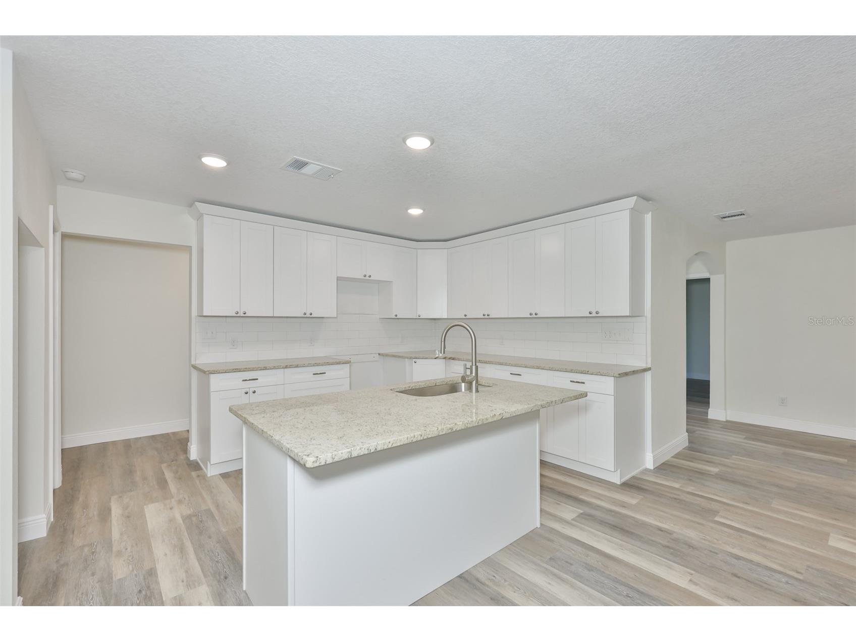 8410 Lava Place Tampa FL 33615 TB8510819 image15