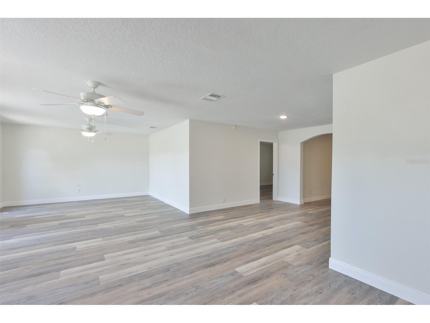 8410 Lava Place Tampa FL 33615 TB8510819 image7
