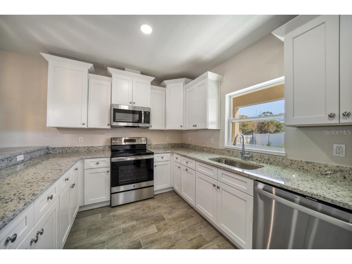 8411 Daves Homes Place Tampa FL 33614 TB8413104 image4