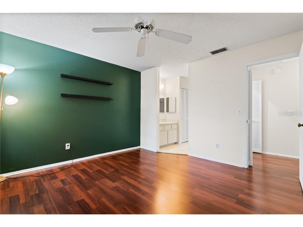 8411 Laurelon Place #10-3 Temple Terrace FL 33637 TB8456793 image21