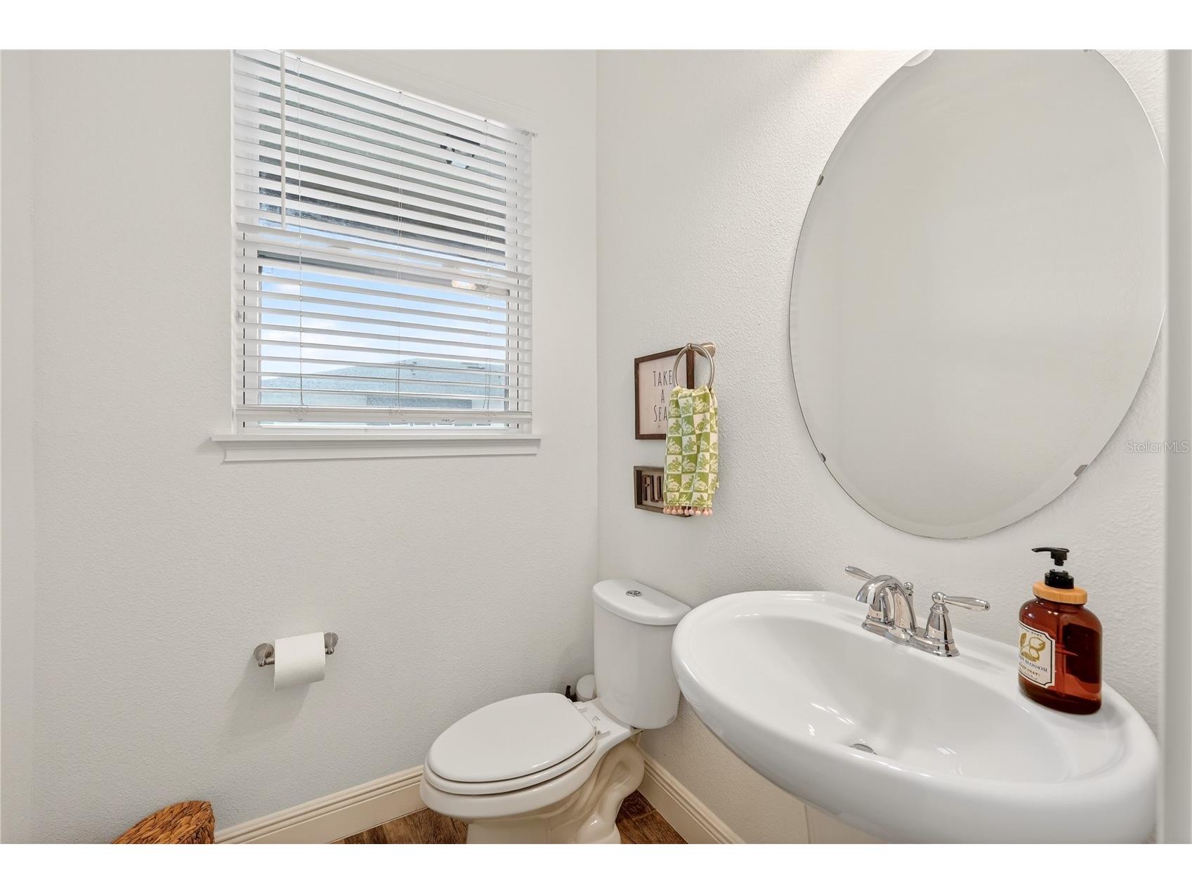 8412 Karrer Ter Orlando FL 32827 O6396858 image47