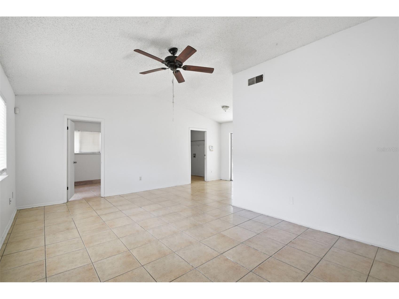 8412 Renald Boulevard Tampa FL 33637 O6408960 image15