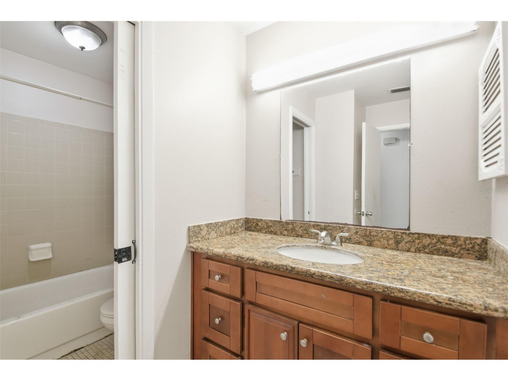 8412 Renald Boulevard Tampa FL 33637 O6408960 image42
