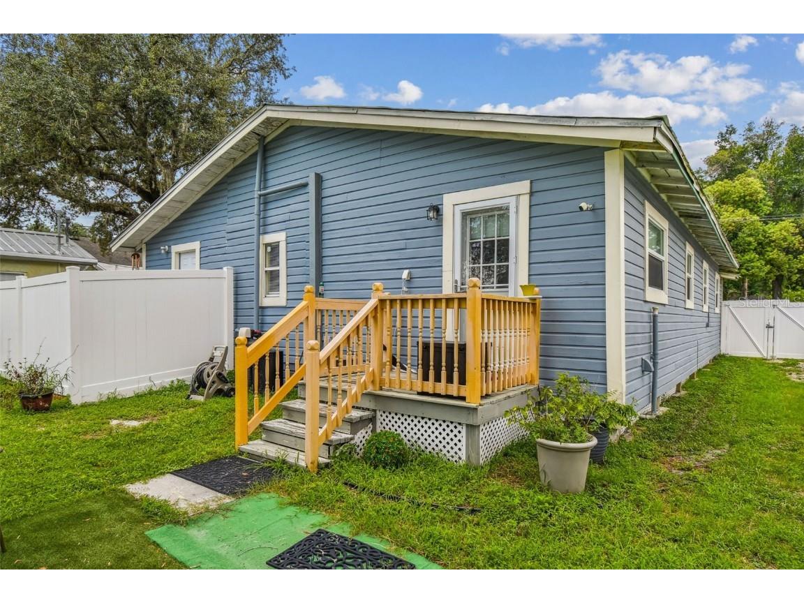 8413 N Hamner Avenue Tampa FL 33604 TB8424013 image11