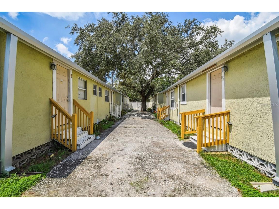 8413 N Hamner Avenue Tampa FL 33604 TB8424013 image16