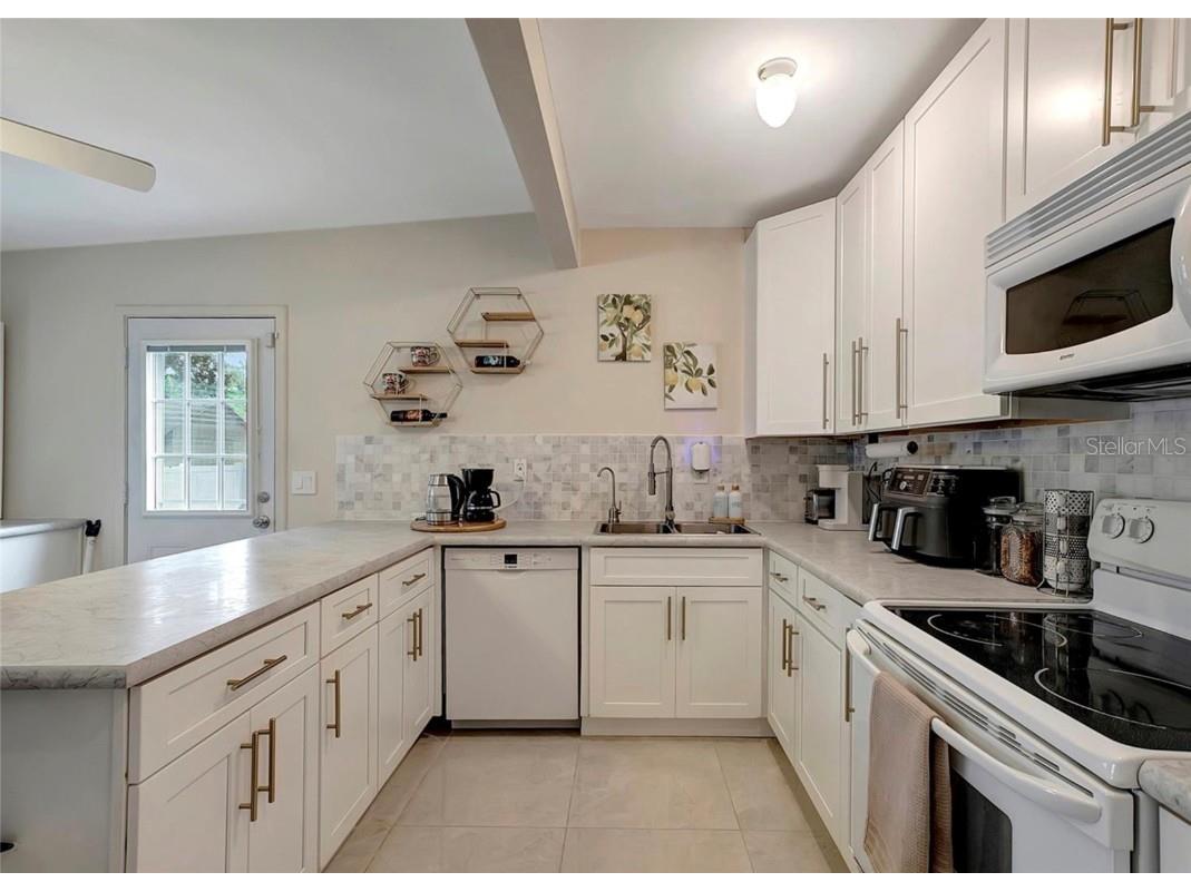 8413 N Hamner Avenue Tampa FL 33604 TB8424013 image17