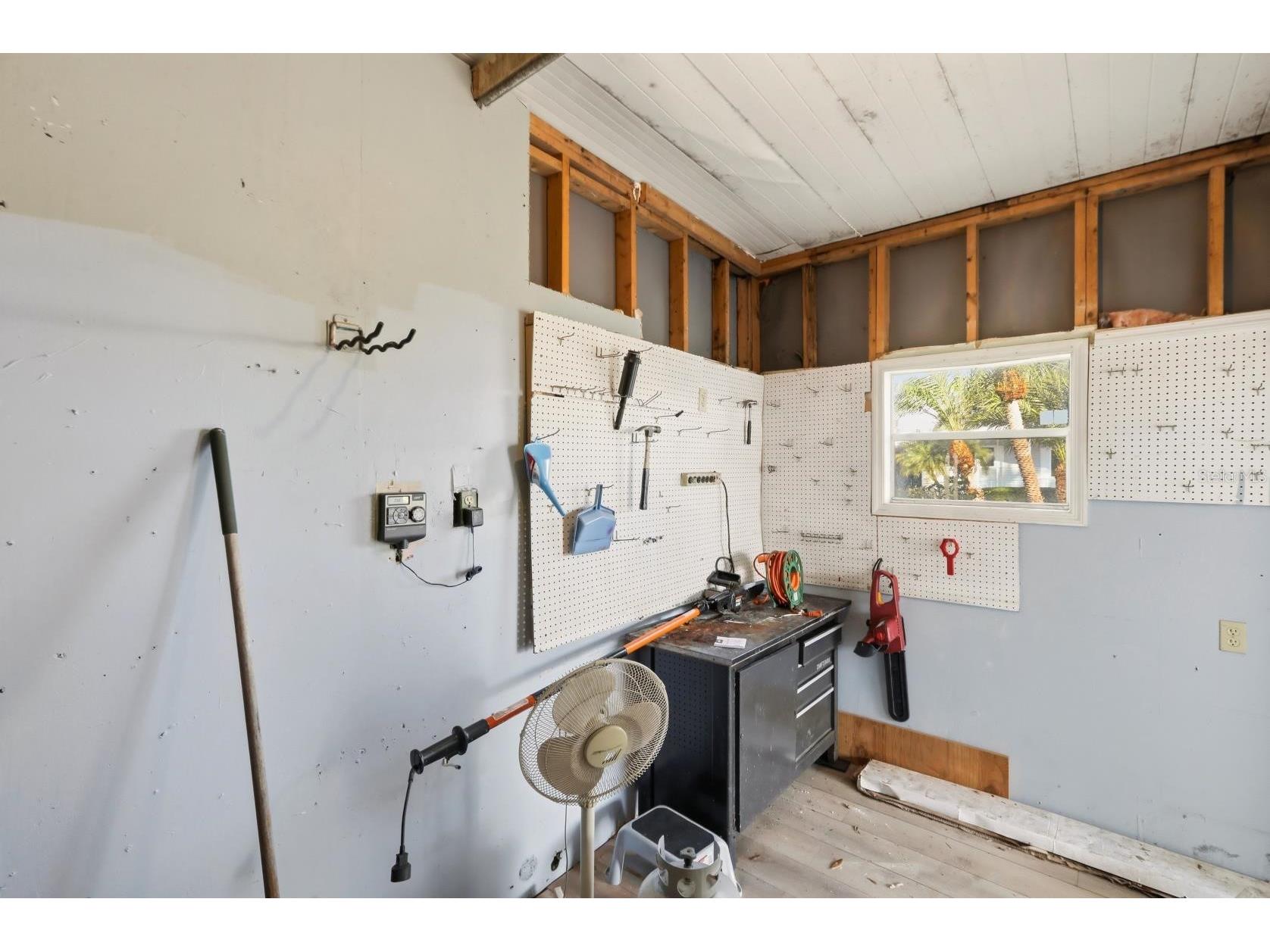 8414 Castle Garden Road Palmetto FL 34221 A4675455 image23