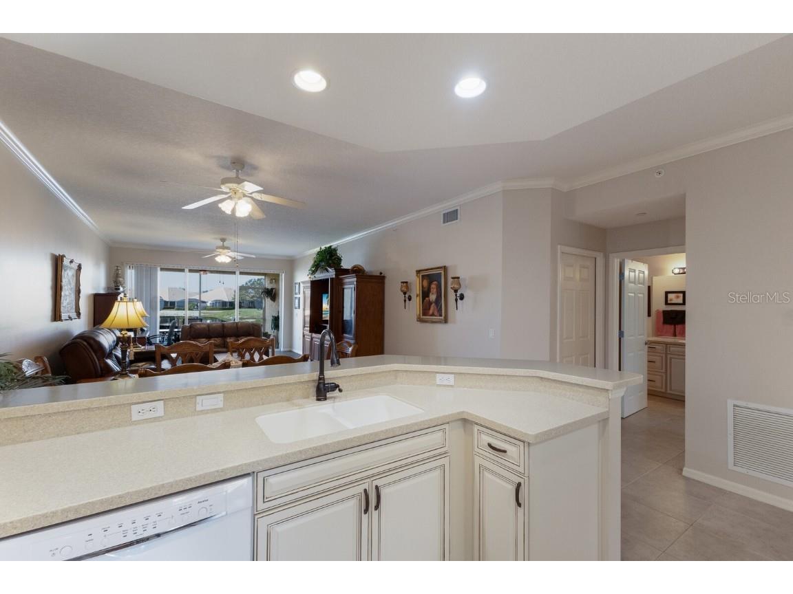 8414 Wethersfield Run #102 Lakewood Ranch FL 34202 A4639865 image10