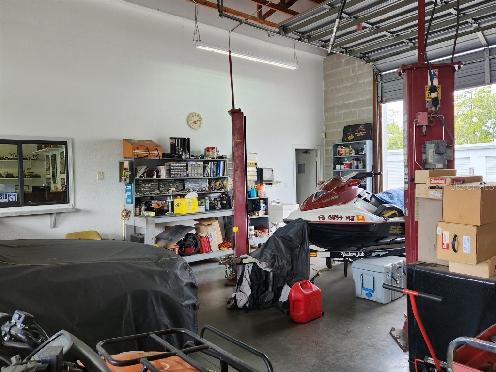 8415 Cortez Boulevard Weeki Wachee FL 34607 TB8407824 image11