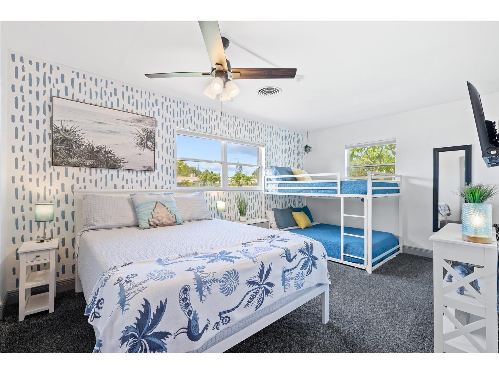 8415 Iris Avenue Seminole FL 33777 A4679836 image14