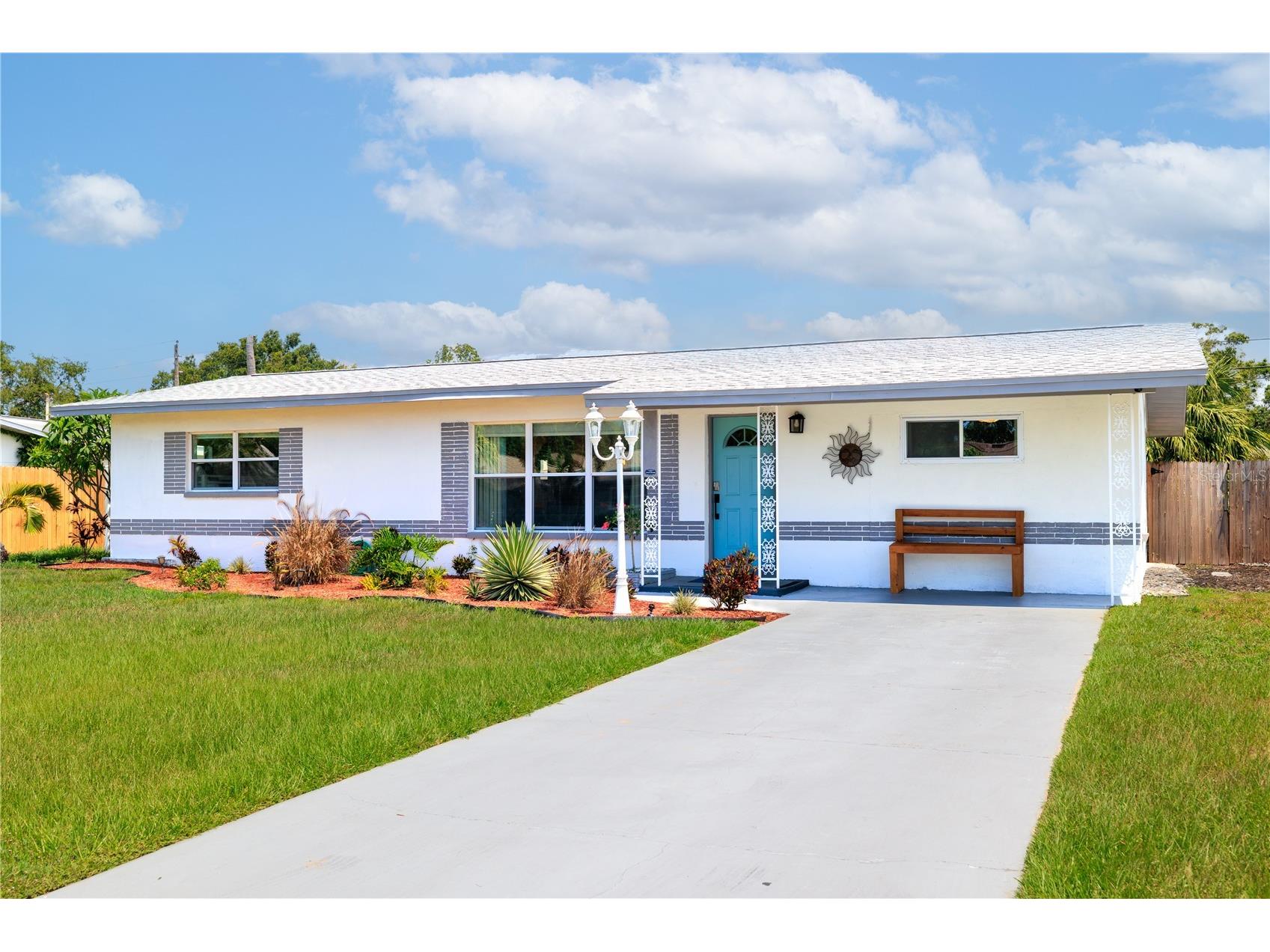 8415 Iris Avenue Seminole FL 33777 A4679836 image24