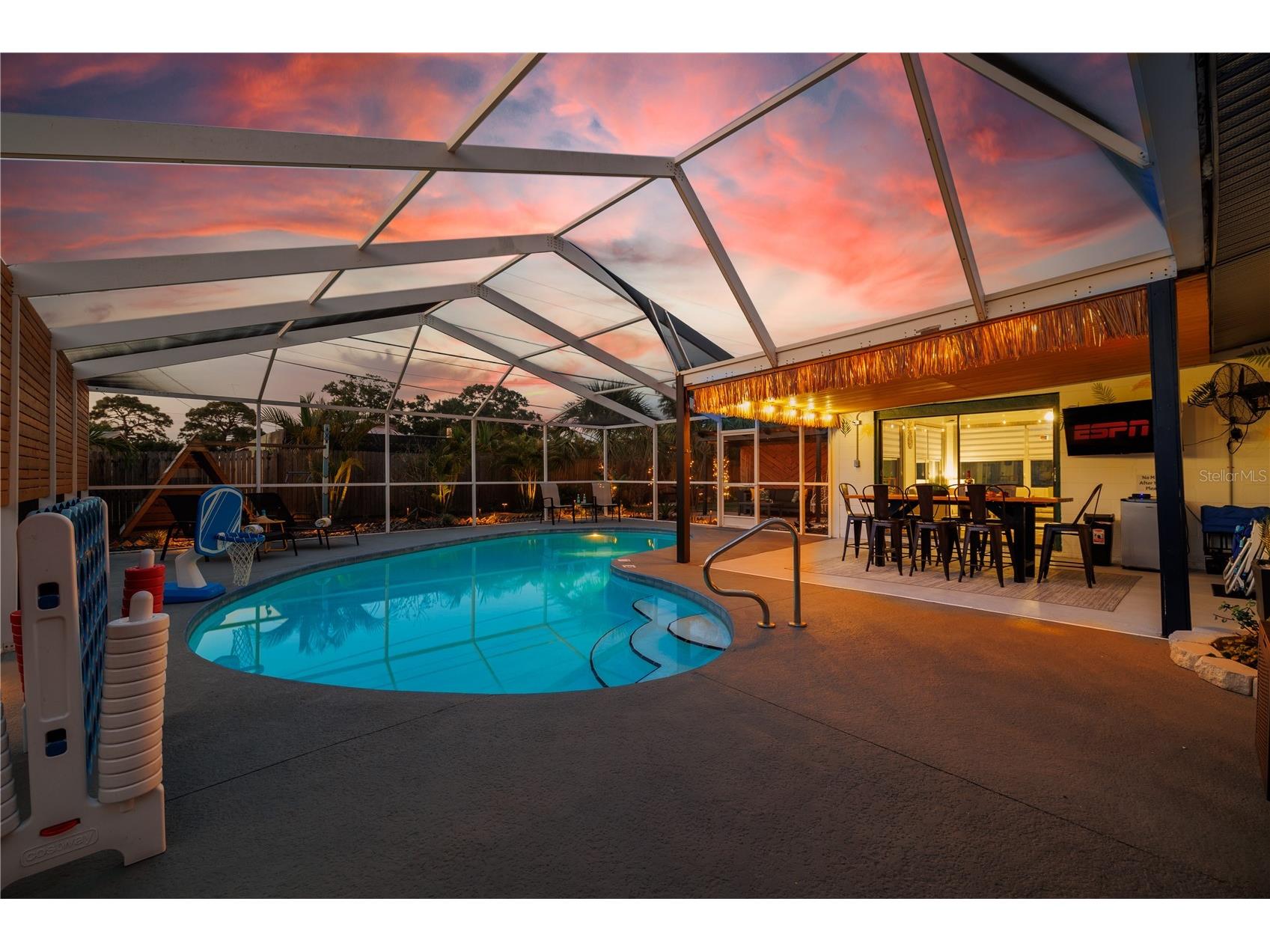 8415 Iris Avenue Seminole FL 33777 A4679836 image3