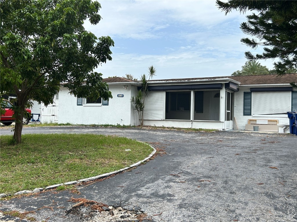 8416 76th Avenue Seminole FL 33777 U8208246 image1