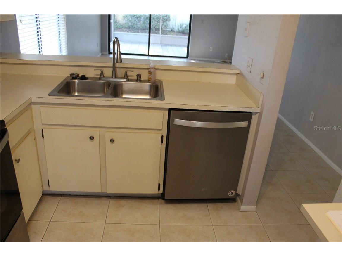 8418 Laurelon Place Temple Terrace FL 33637 TB8442670 image3