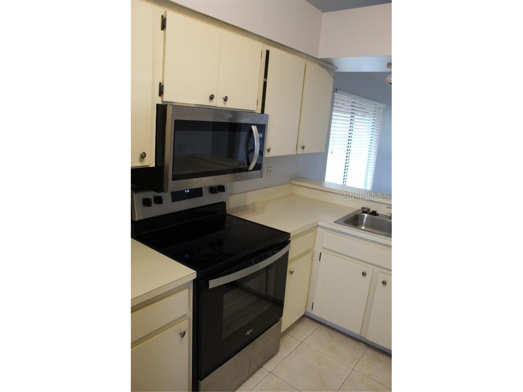 8418 Laurelon Place Temple Terrace FL 33637 TB8442670 image4