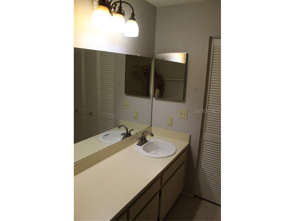 8418 Laurelon Place Temple Terrace FL 33637 TB8442670 image8