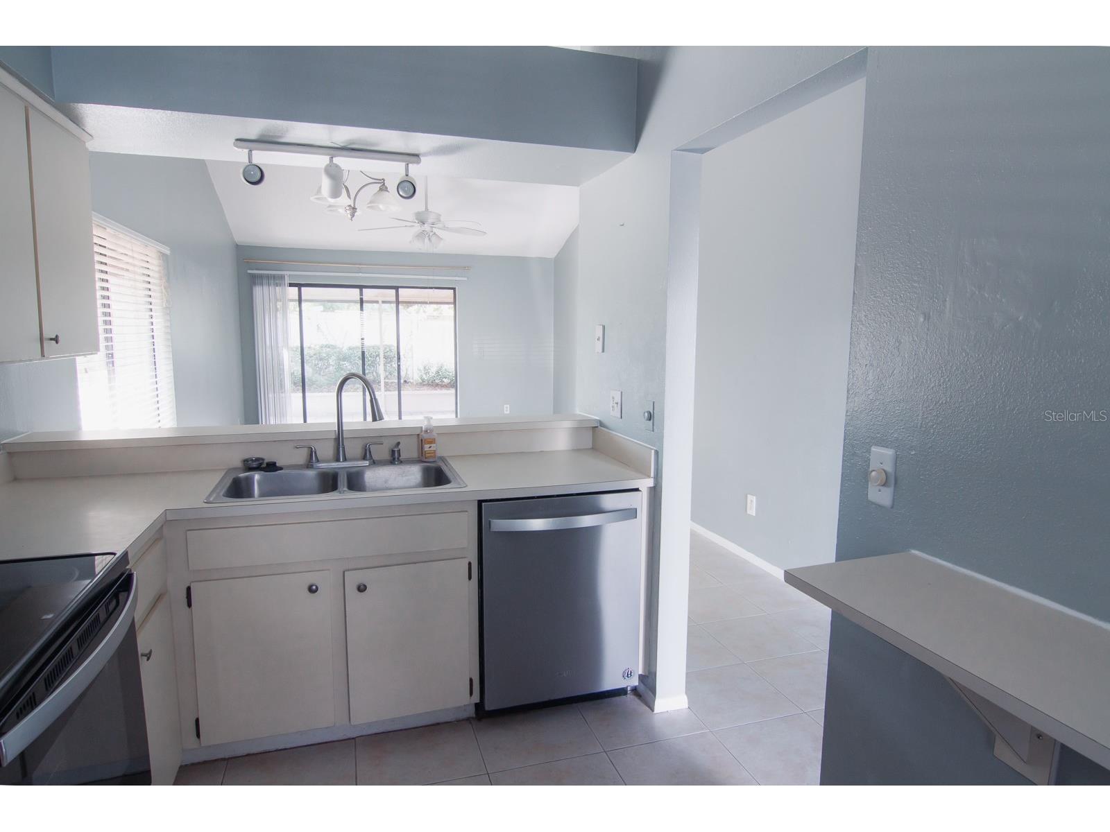 8418 Laurelon Place Temple Terrace FL 33637 TB8468727 image13