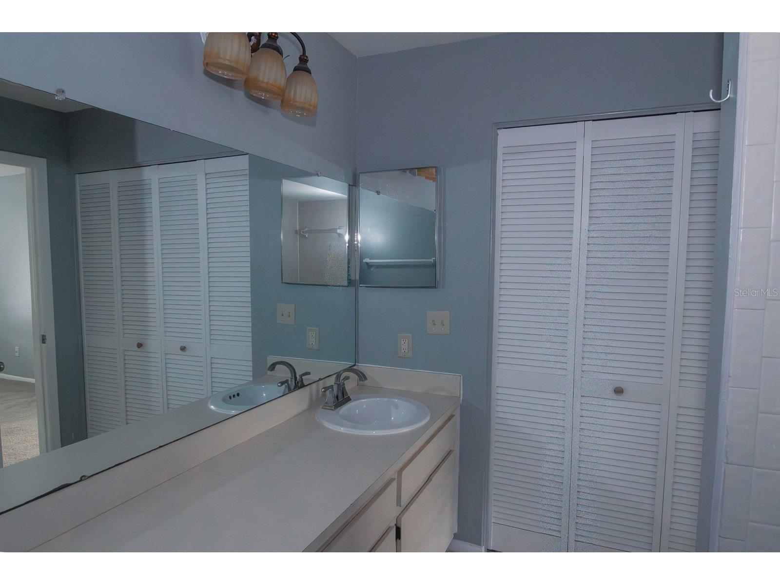 8418 Laurelon Place Temple Terrace FL 33637 TB8468727 image16