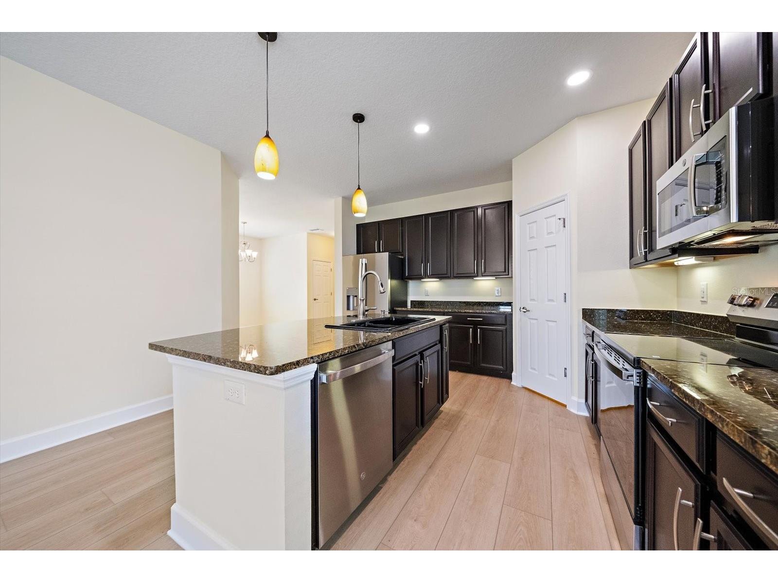 8418 Nandina Drive Sarasota FL 34240 A4697149 image27