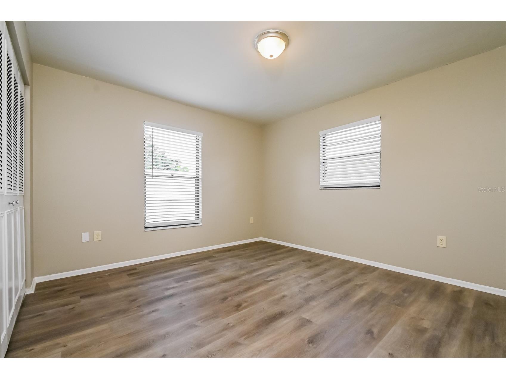 8419 Brandeis Circle E Sarasota FL 34243 C7522300 image13