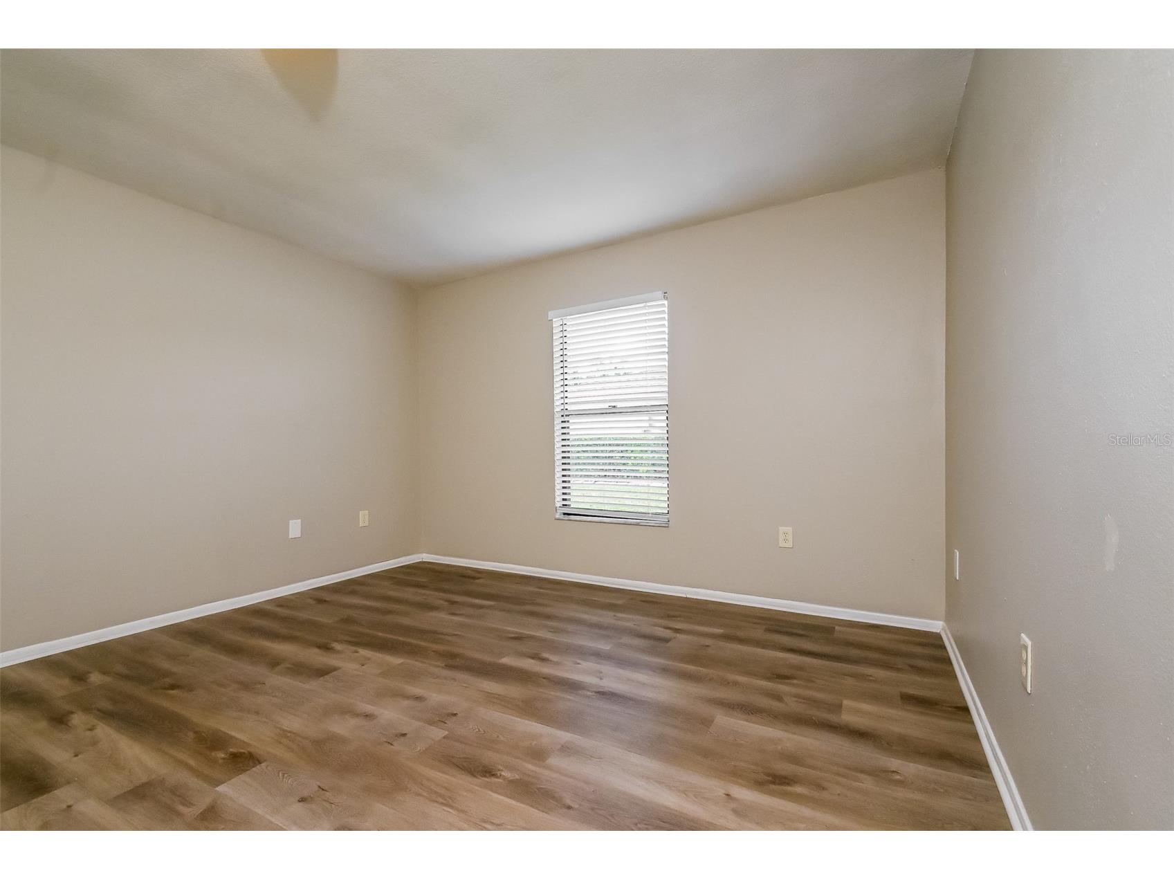 8419 Brandeis Circle E Sarasota FL 34243 C7522300 image14