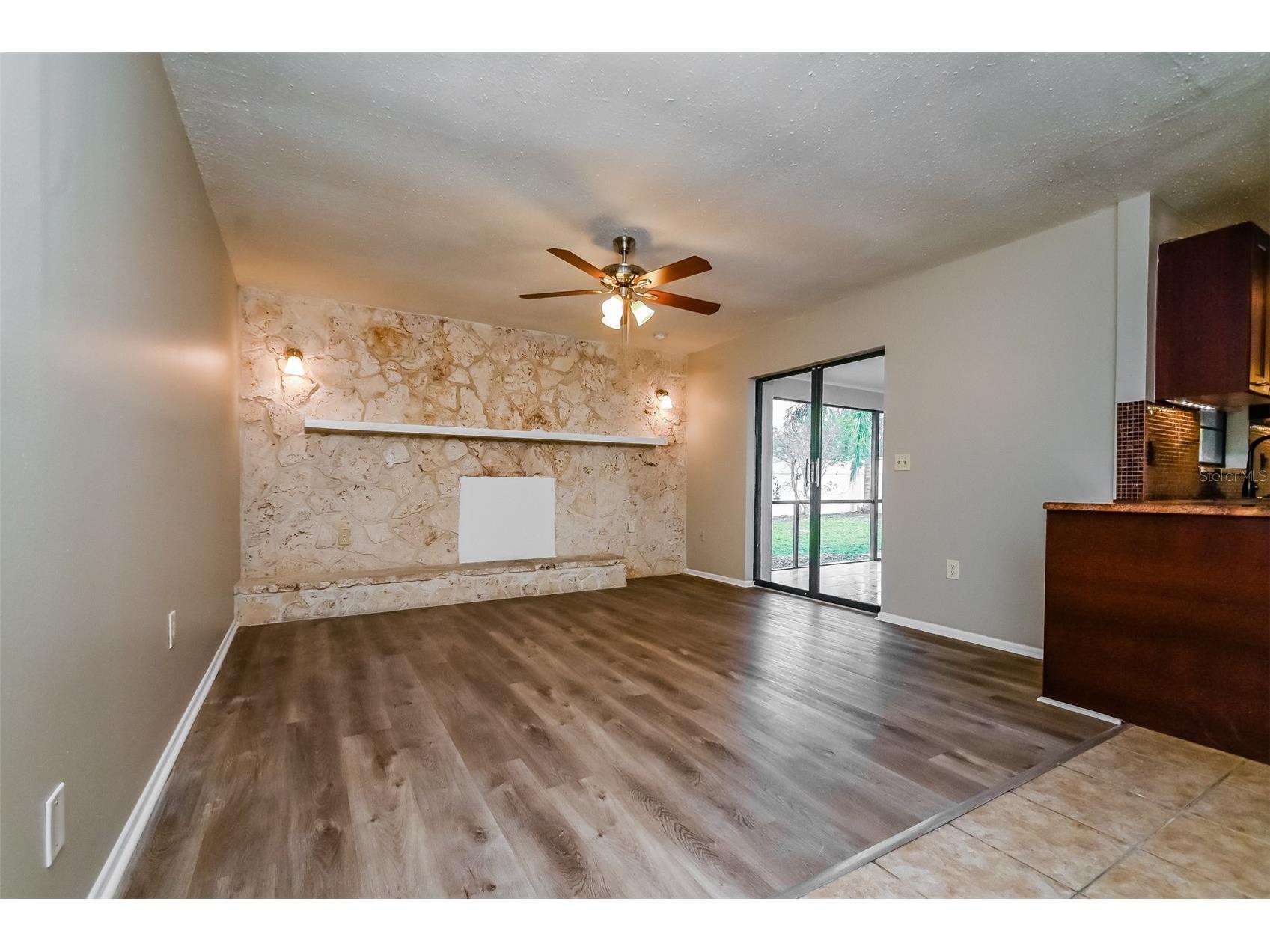 8419 Brandeis Circle E Sarasota FL 34243 C7522300 image6