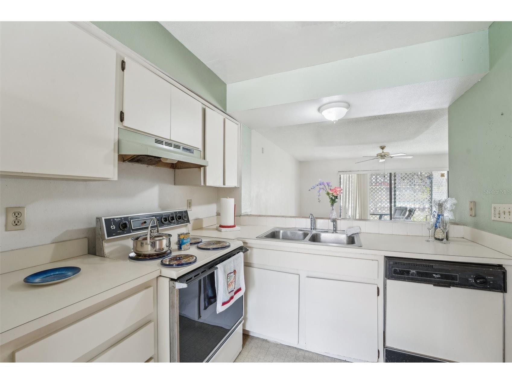 8419 Laurelon Place Temple Terrace FL 33637 TB8482048 image10