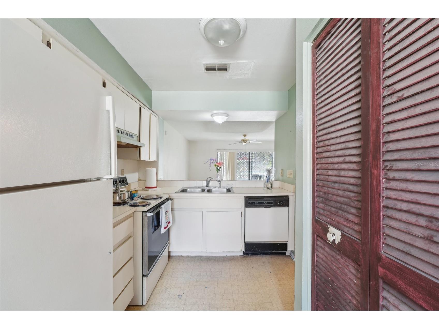 8419 Laurelon Place Temple Terrace FL 33637 TB8482048 image11