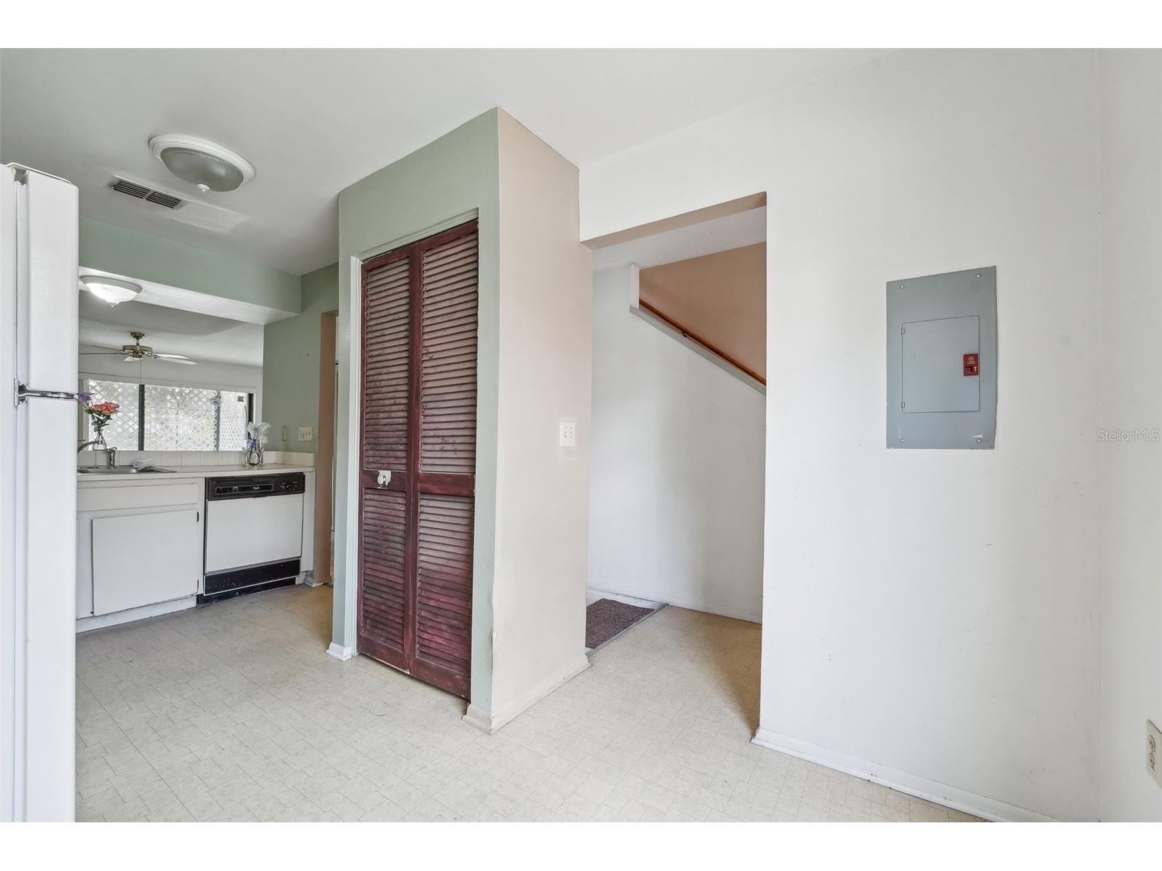 8419 Laurelon Place Temple Terrace FL 33637 TB8482048 image8