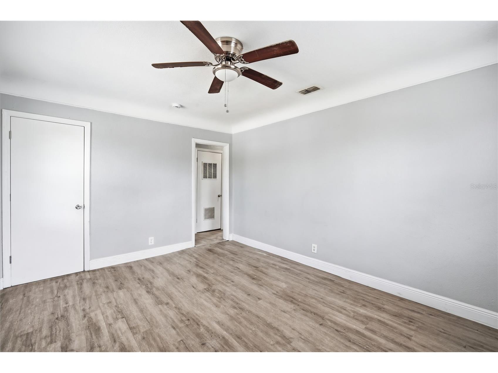 8419 N Semmes Street Tampa FL 33604 TB8496007 image7