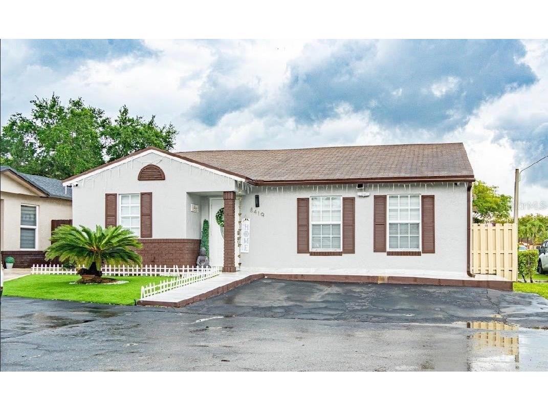 8419 Nw 193rd Ln Hialeah FL 33015 TB8502591 image1