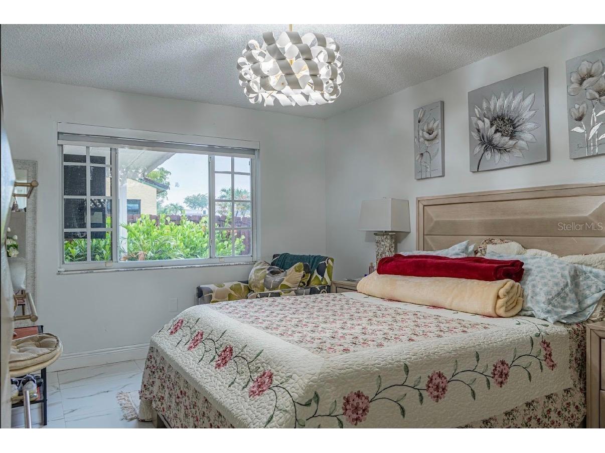 8419 Nw 193rd Ln Hialeah FL 33015 TB8502591 image20