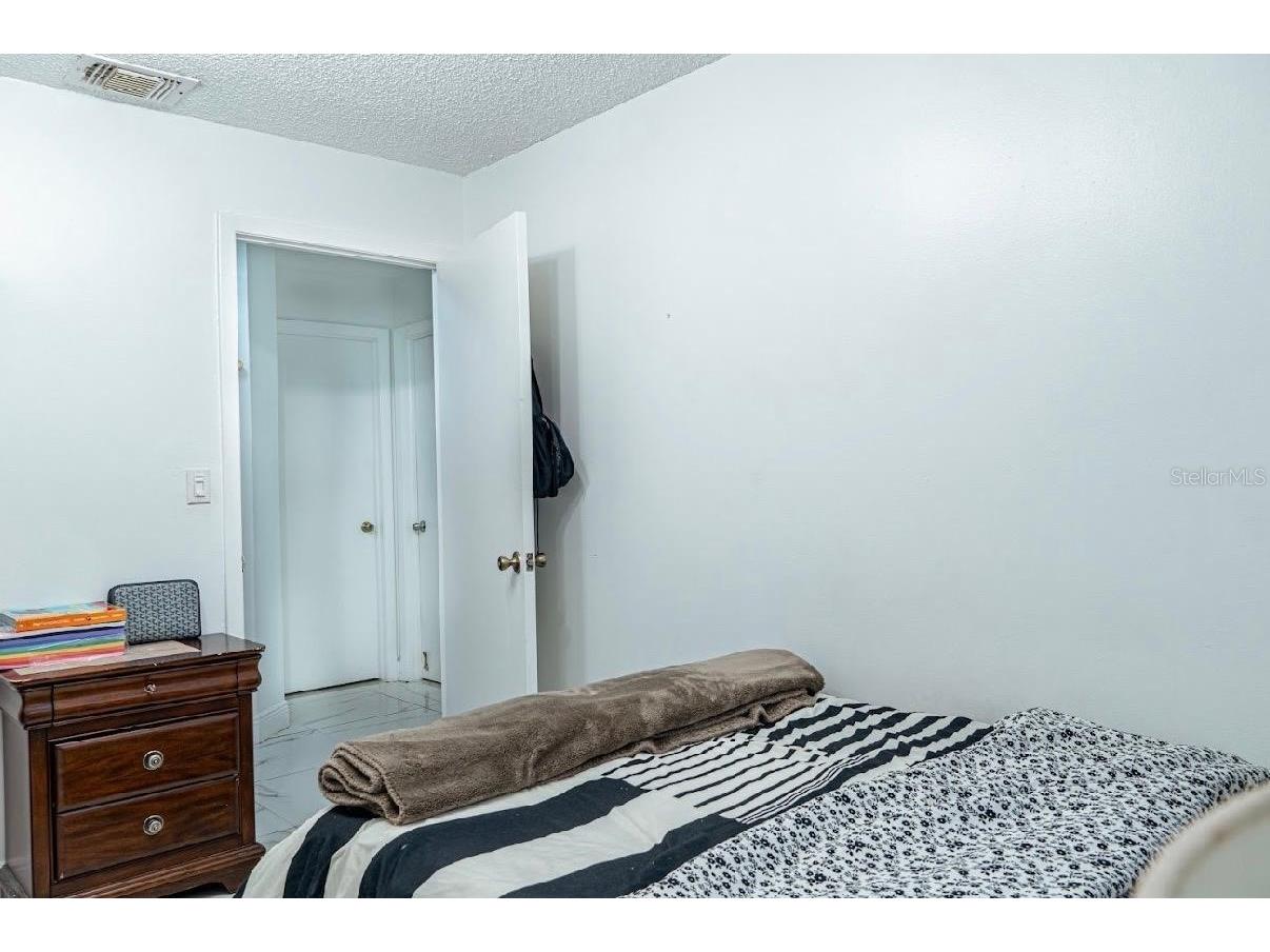 8419 Nw 193rd Ln Hialeah FL 33015 TB8502591 image27