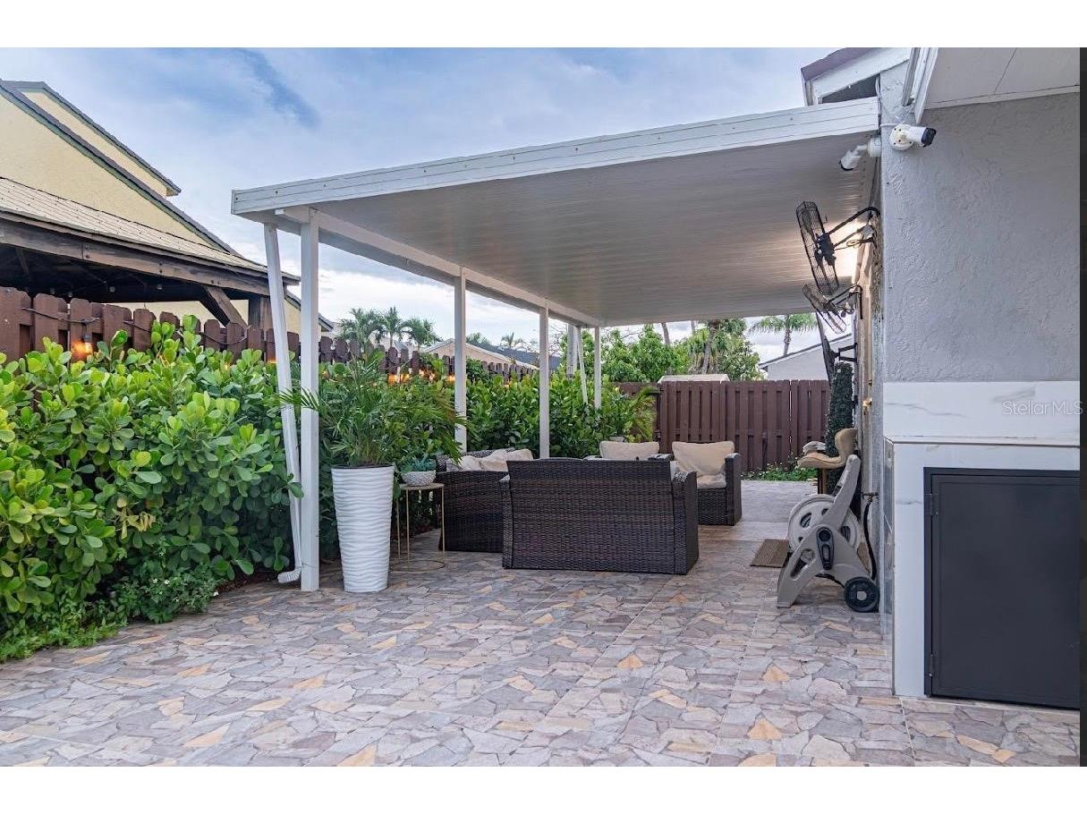 8419 Nw 193rd Ln Hialeah FL 33015 TB8502591 image32