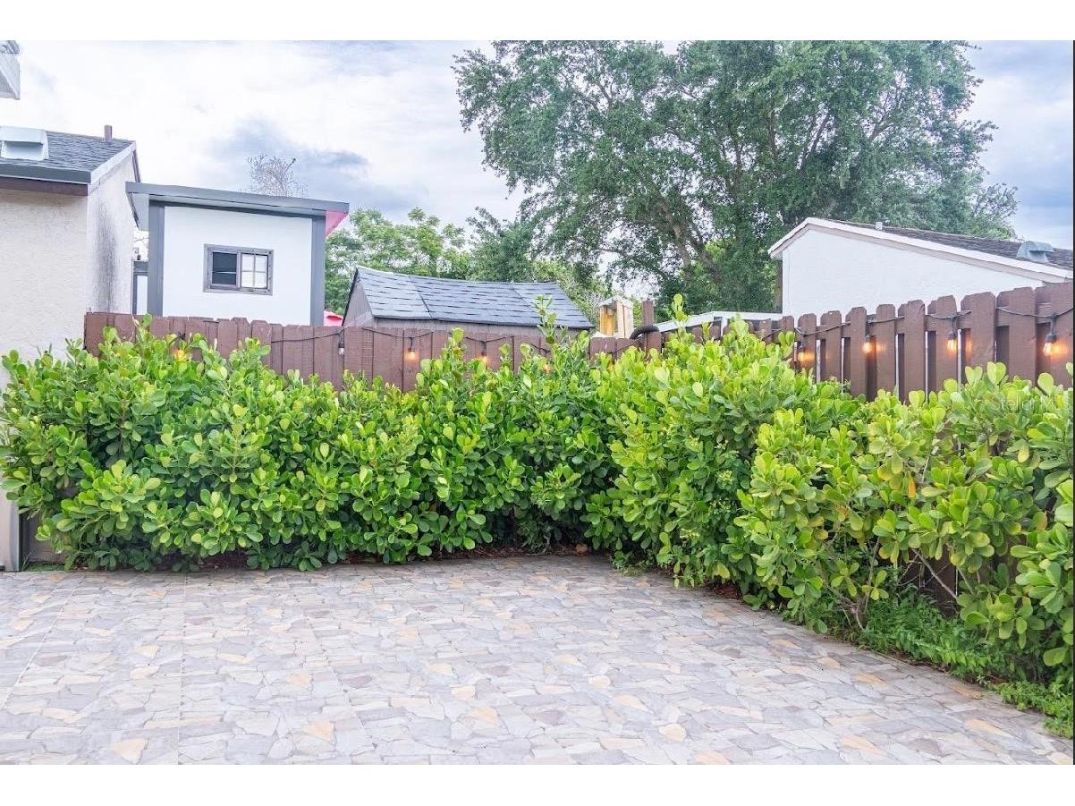 8419 Nw 193rd Ln Hialeah FL 33015 TB8502591 image37