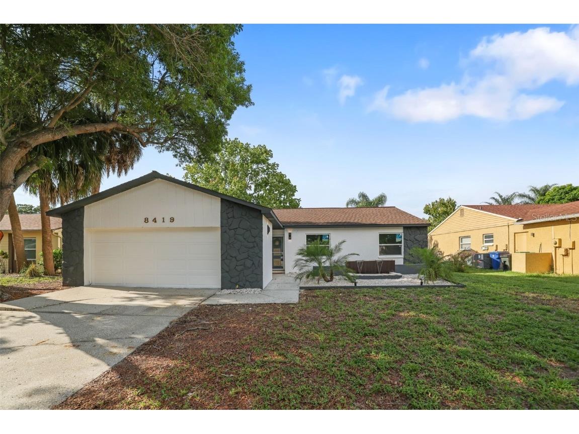 8419 Somerset Drive Largo FL 33773 U8250815 image1