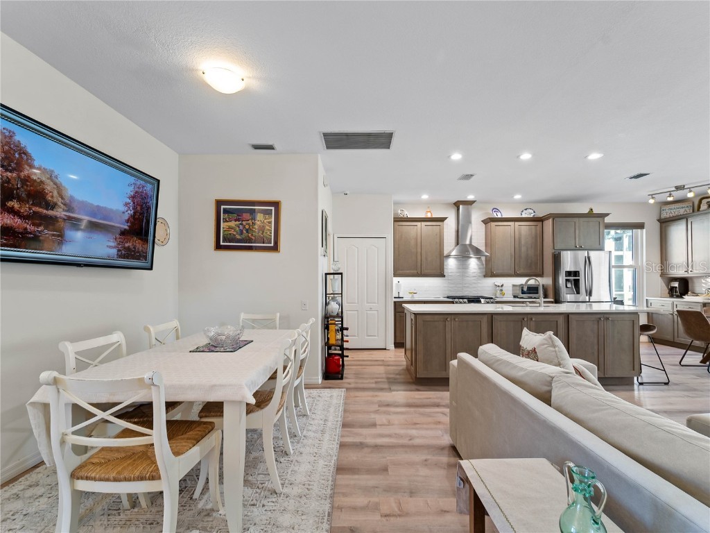 8419 Whispering Woods Court Lakewood Ranch FL 34202 A4672002 image5