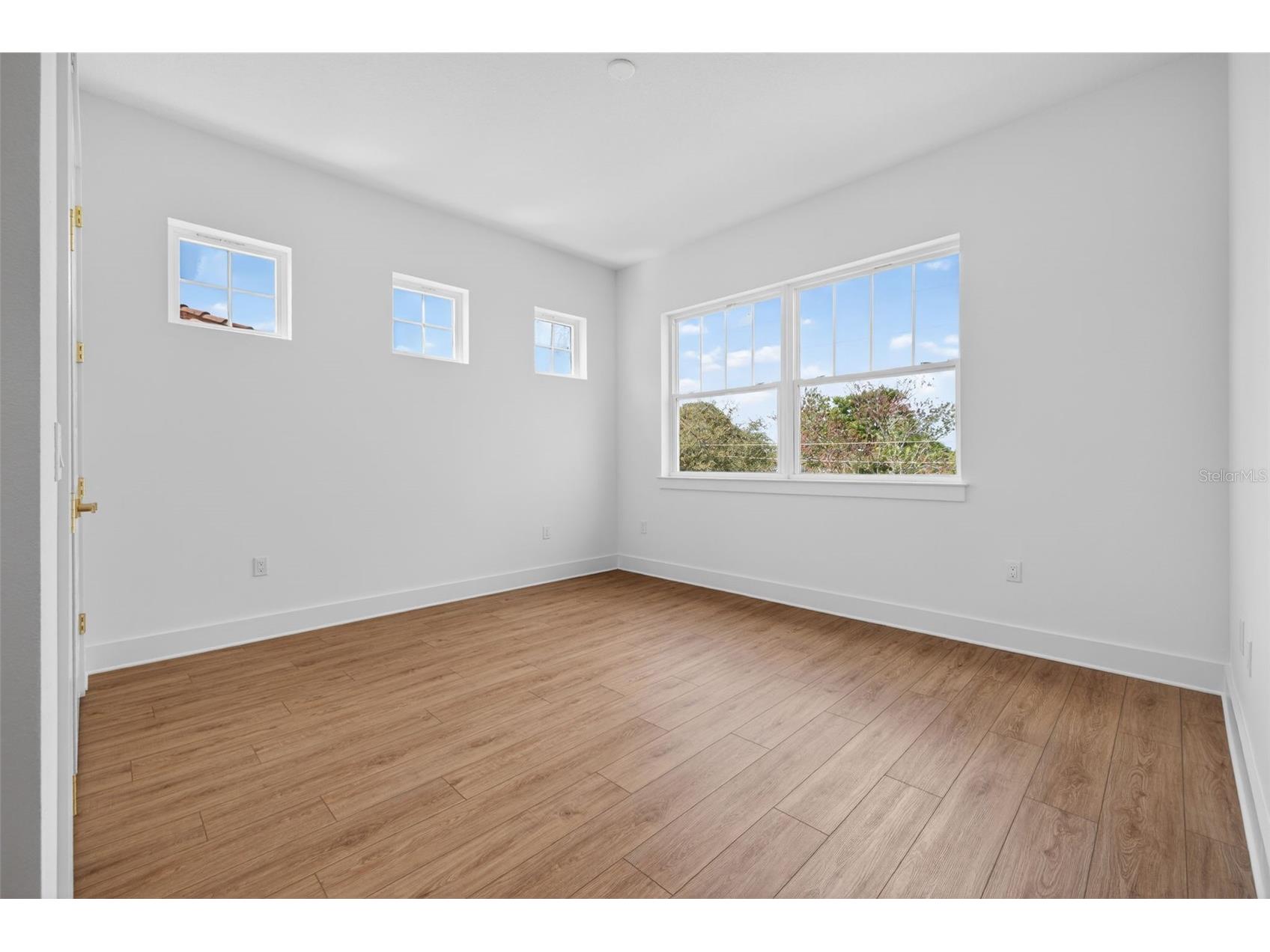 842 30th Avenue Saint Petersburg FL 33704 TB8484317 image20