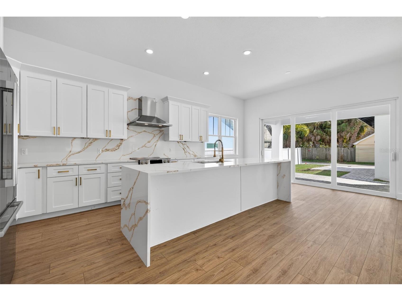 842 30th Avenue Saint Petersburg FL 33704 TB8484317 image4