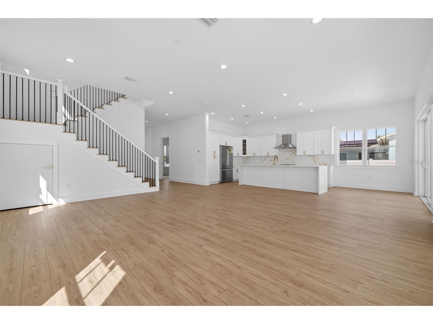 842 30th Avenue Saint Petersburg FL 33704 TB8484317 image7