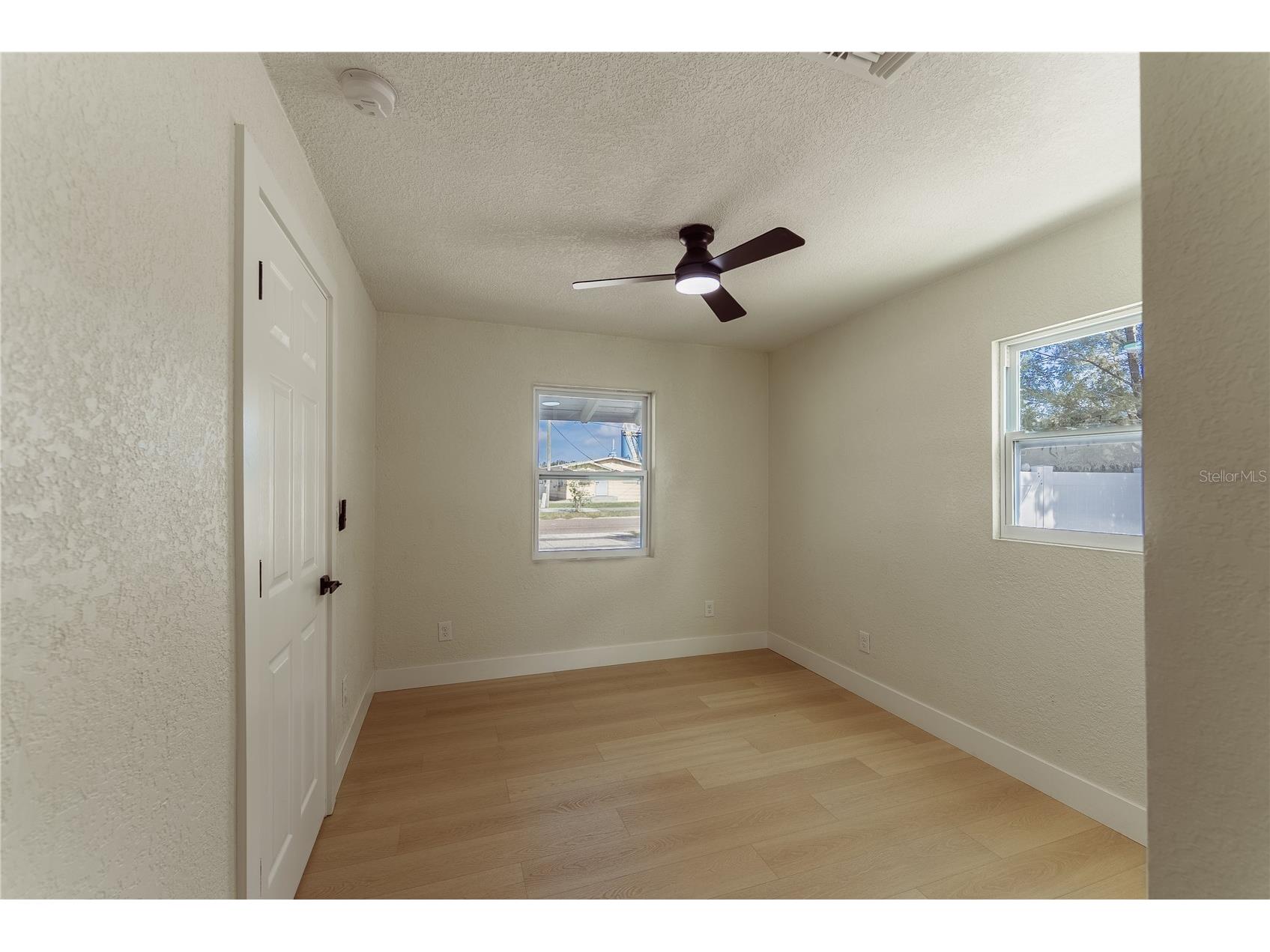 842 43rd Street S Saint Petersburg FL 33711 TB8513753 image12