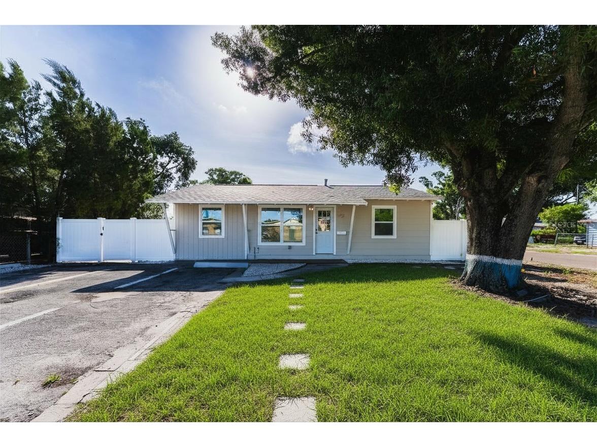 842 43rd Street S Saint Petersburg FL 33711 TB8513753 image2