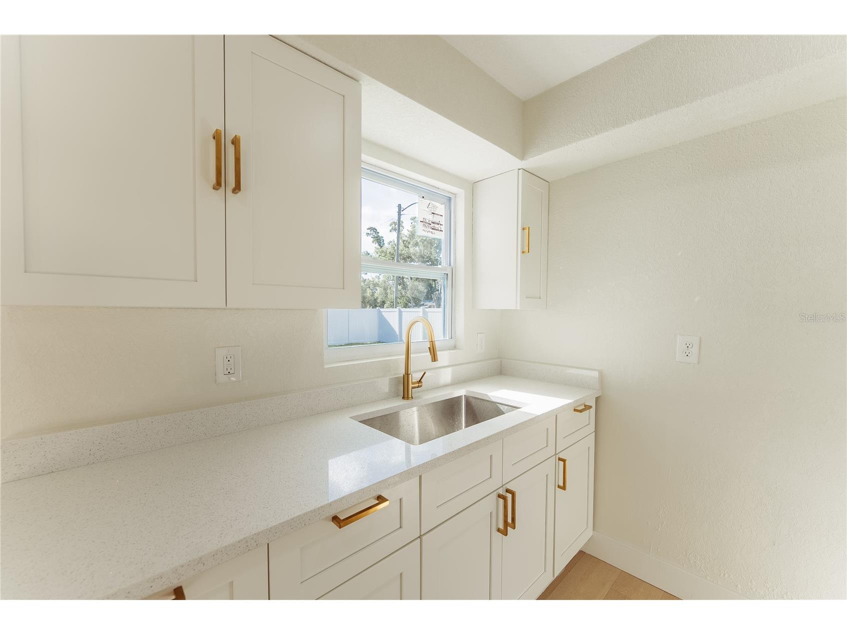 842 43rd Street S Saint Petersburg FL 33711 TB8513753 image8