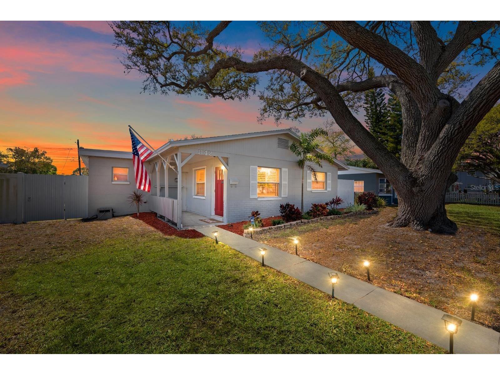 842 90th Avenue N Saint Petersburg FL 33702 TB8483299 image1