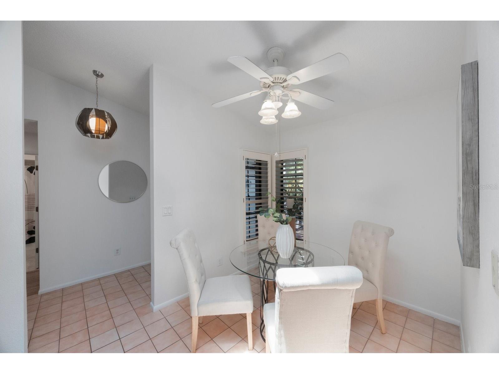 842 Amelia Court NE Saint Petersburg FL 33702 - RIVIERA BAY TAMPA BAY TB8453447 image11