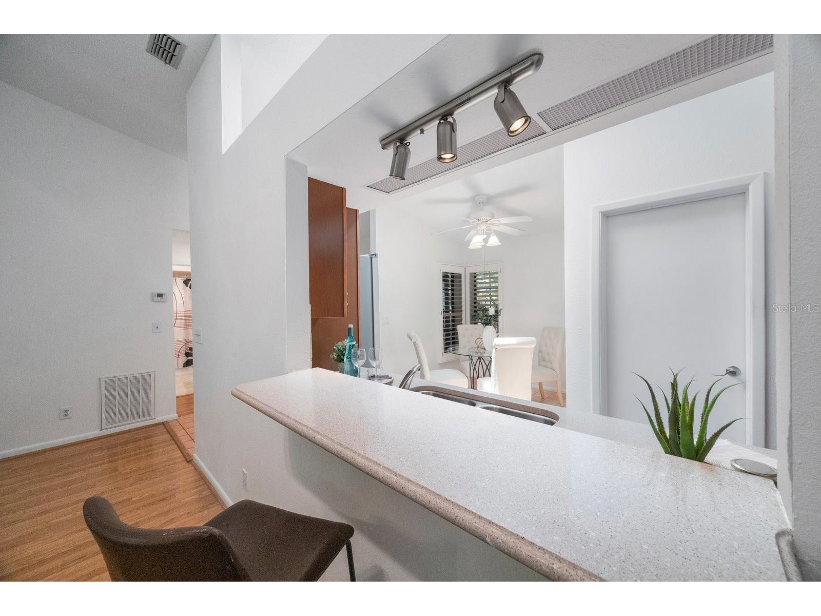 842 Amelia Court NE Saint Petersburg FL 33702 - RIVIERA BAY TAMPA BAY TB8453447 image12