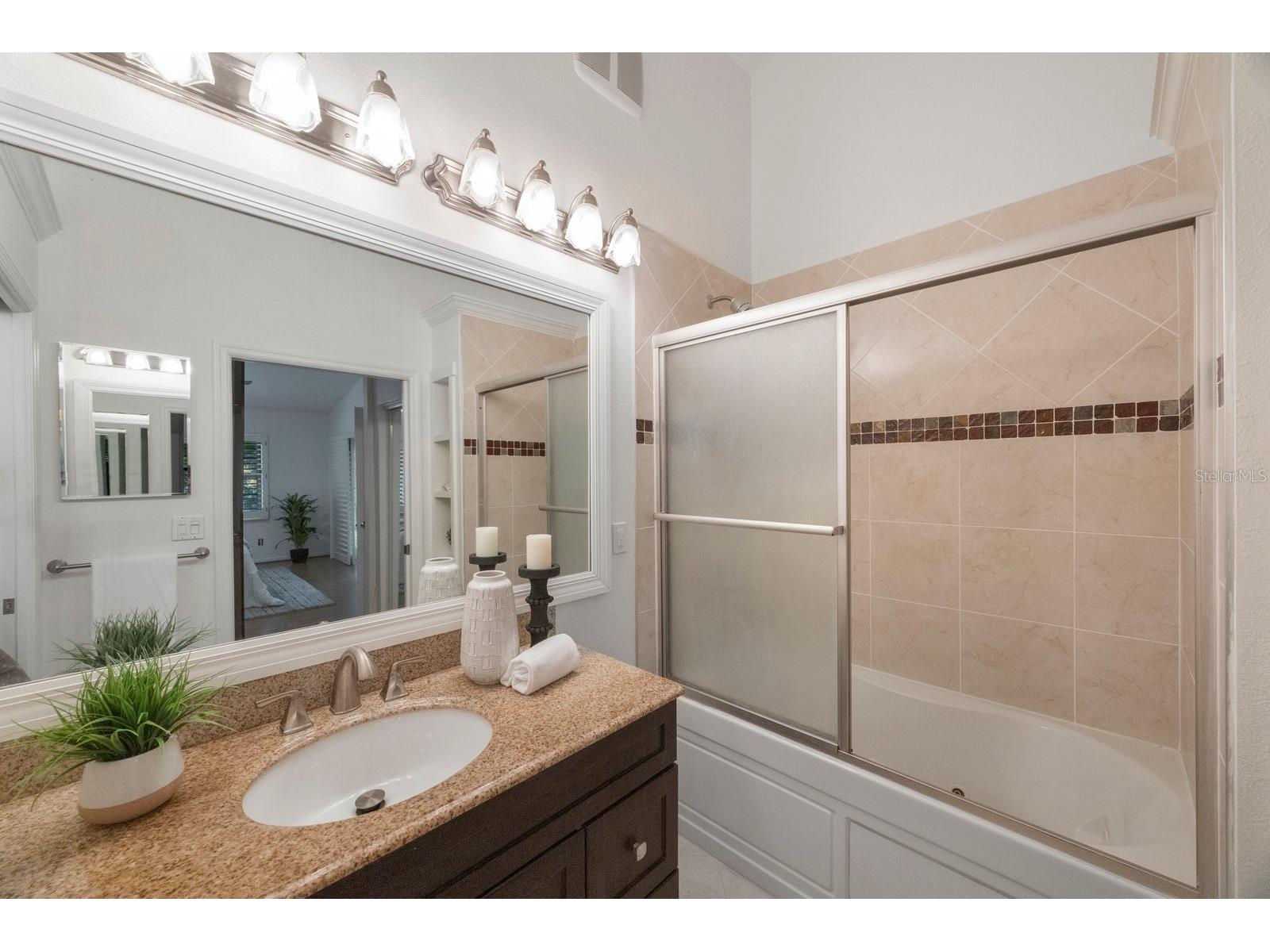 842 Amelia Court NE Saint Petersburg FL 33702 - RIVIERA BAY TAMPA BAY TB8453447 image24