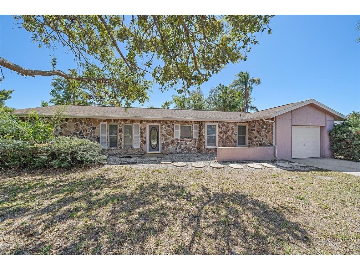 842 Southern Pine Lane Sarasota FL 34243 A4644778 image1