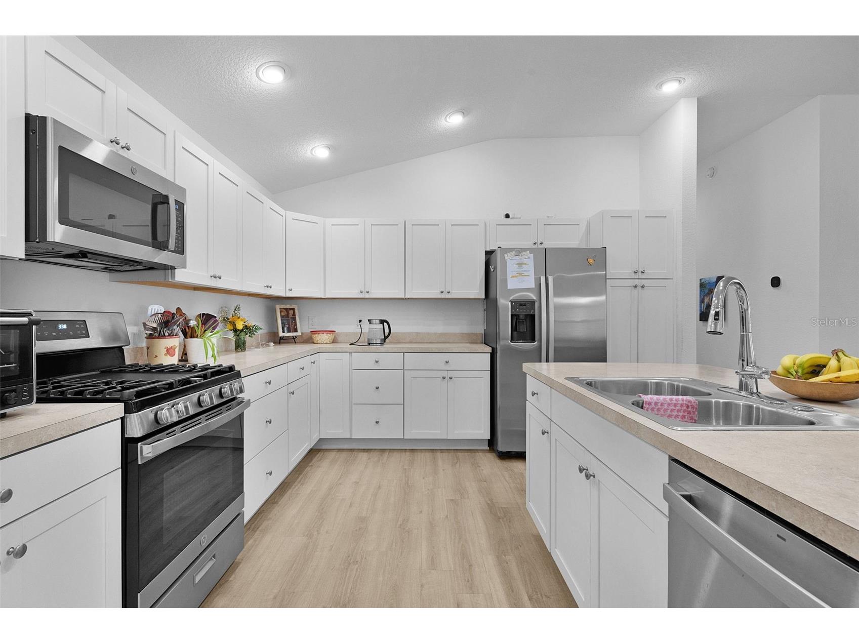 842 Spring Avenue The Villages FL 34762 OM716535 image14