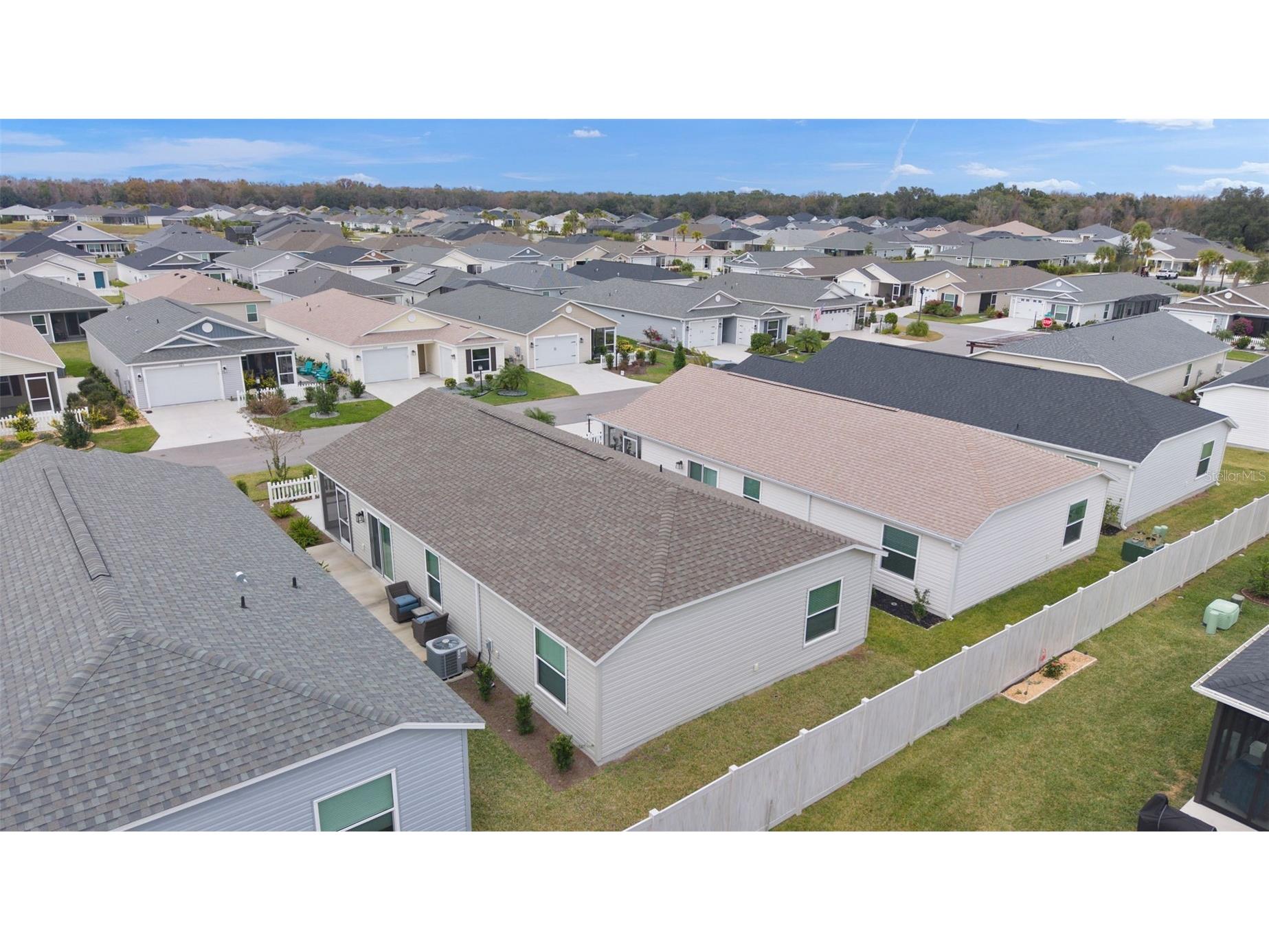 842 Spring Avenue The Villages FL 34762 OM716535 image32